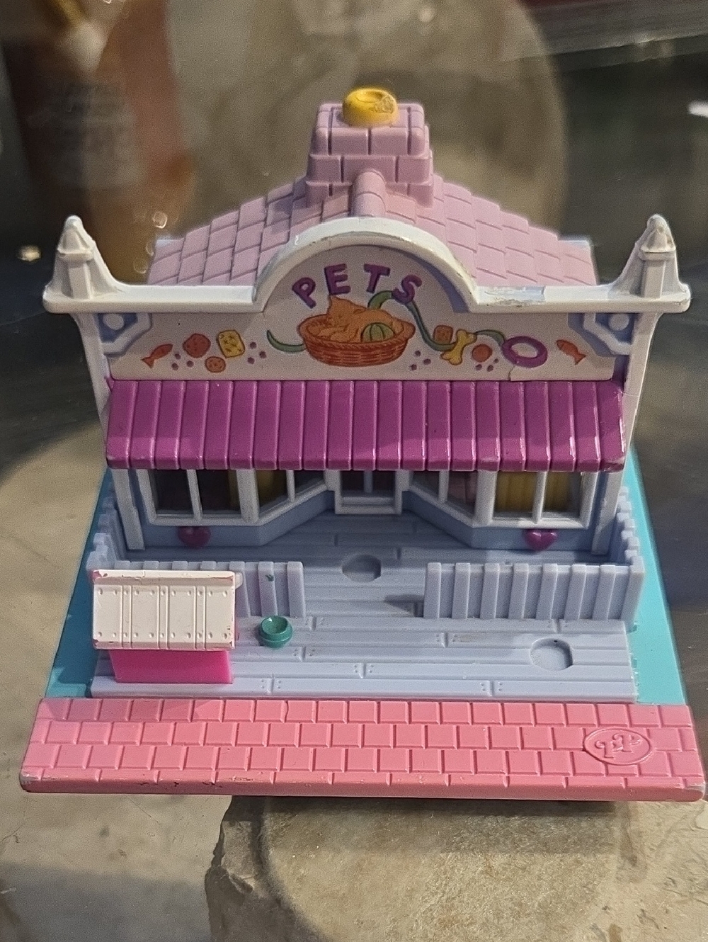 Vintage 1993 Bluebird Polly Pocket Pollyville Pet Shop